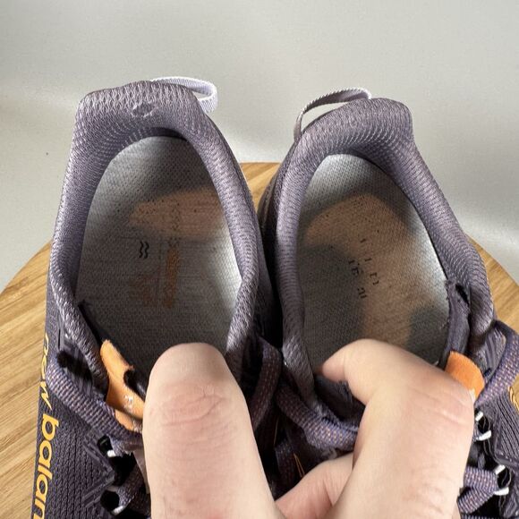 S New Balance Summit Unknown v4 Trail Running Shoes Womens Size 9.5 D Purple‎ - Picture 7 of 8